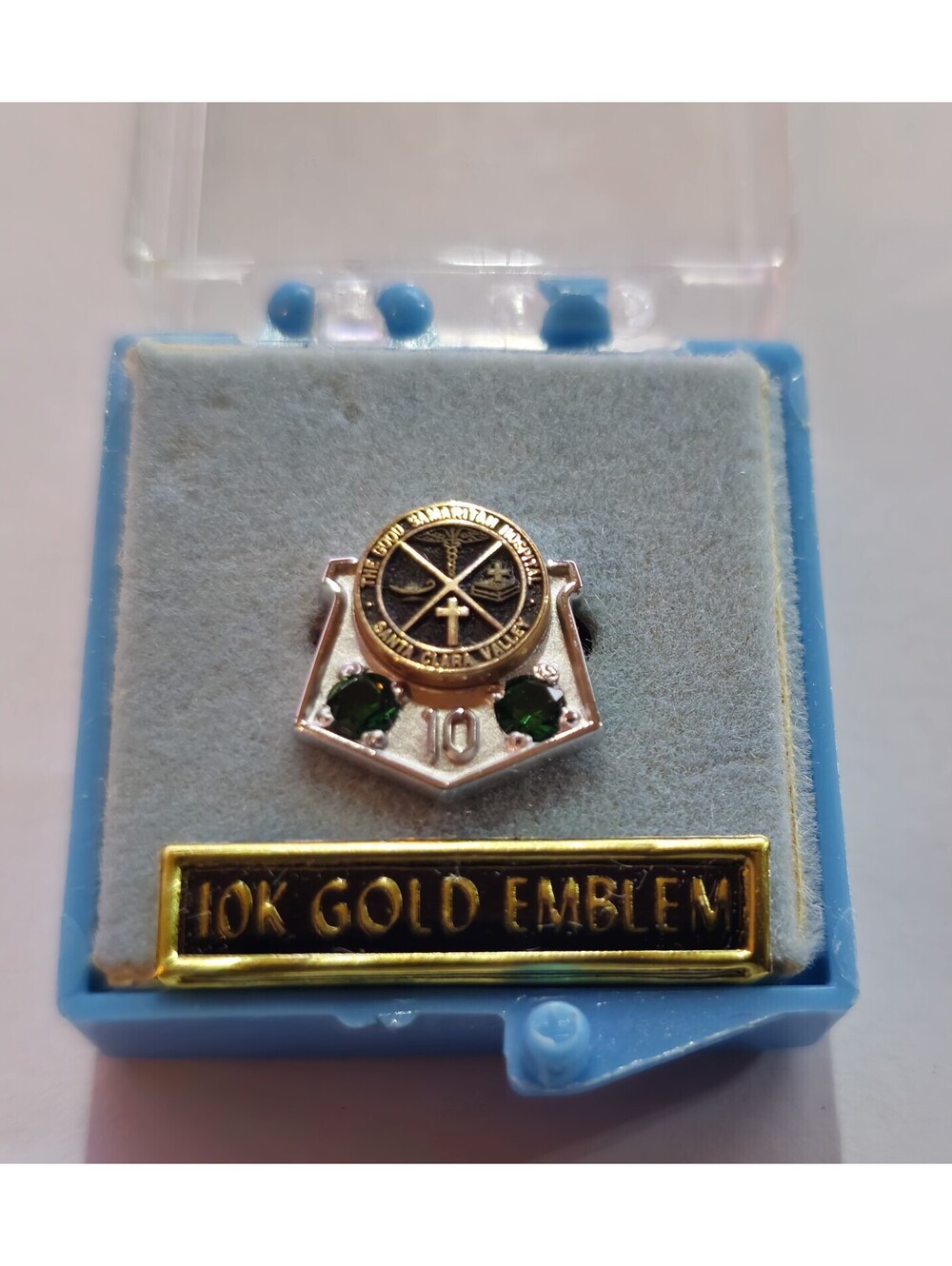 Vintage 10K Good Samaritan Hospital 10-Year Employee Service Pin w Green Stones